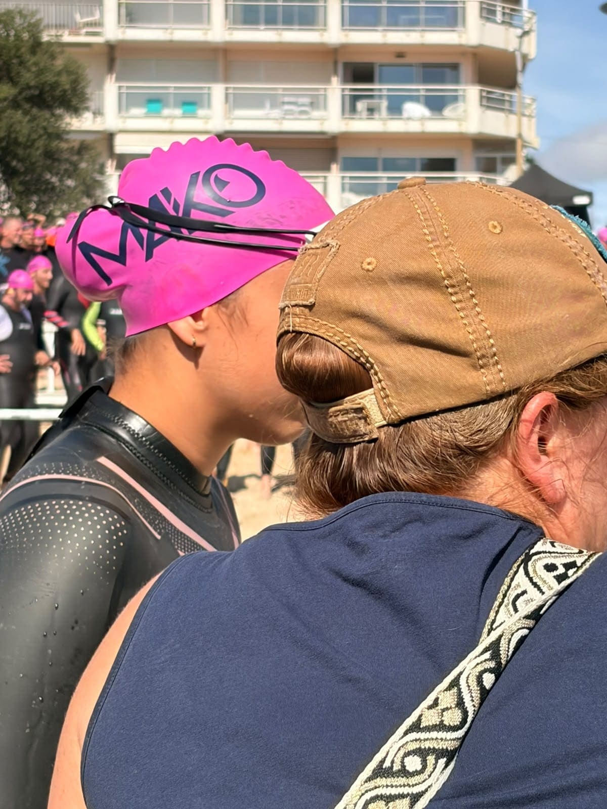 Échange avant le départ natation